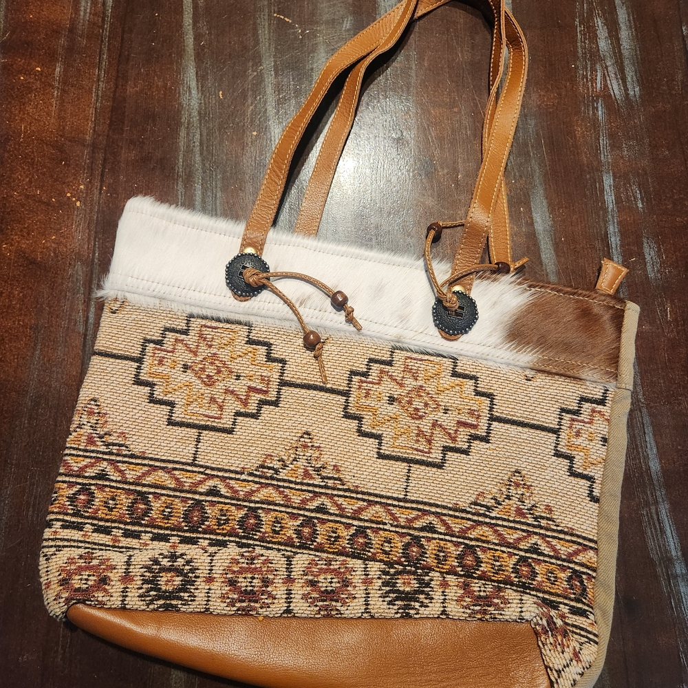 Myra Bag Tan and Cream Patterned Shoulder Bag